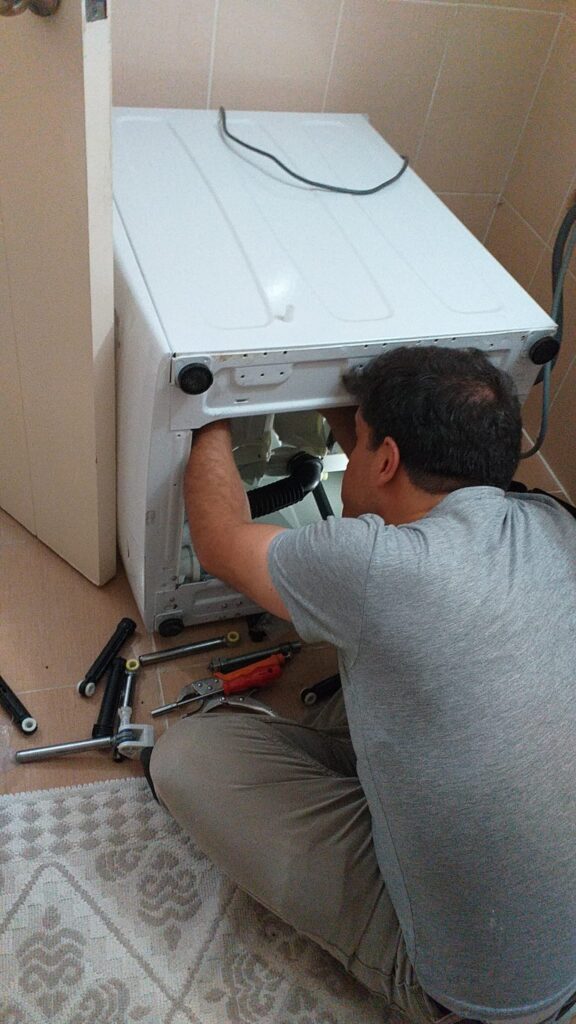 Güllük Beyaz Eşya Teknik Servisi 0553 204 74 53 Antalya/Muratpaşa Çarşı semtine en yakın tamircidir. Özellikle Balbey, Elmalı, Kışla, Kızılsaray, Tahılpazarı, Üçgen, Güllük bölgelerine en kısa mesafedeki ev aletleri servisidir. Bu nedenle Muratpaşa/Çarşı bölgesinin en uygun servis ücreti alan beyaz eşya tamircisi olarak hizmetinizdeyiz.
Ayrıca Muratpaşa/Çarşı bölgesindeki arızalı elektrikli ev aletlerinizin tamiri, bakım ve onarımını en kısa sürede yapmaktayız.
İlk önce Balbey mahallesinde buzdolabı tamiri. Ardından Elmalı mahallesinde arızalı Çamaşır Makinesi için tamirci. Sonra Muratpaşa/Çarşı İlçesi Kışla mahallesinde bulaşık makinesi tamir ustası. Dahası Muratpaşa/Çarşı Kızılsaray Klimacı. Hatta Antalya'nın Muratpaşa/Çarşı Tahılpazarı mahallesinde derin dondurucu tamircisi. Antalya/Muratpaşa Üçgen Mahallesi elektrikli ev aleti tamir servisi mi gerekli? Hatırlanması gereken ilk şey Güllük Beyaz Eşya Tamircisi 0553 204 74 53 numaralı telefonumuzu aramalısınız.
İkincisi Elmalı mahallesinde buzdolabı tamiri. Ardından Kışla mahallesinde arızalı Çamaşır Makinesi için tamirci. Sonra Muratpaşa/Çarşı İlçesi Kızılsaray mahallesinde bulaşık makinesi tamir ustası. Dahası Muratpaşa/Çarşı Tahılpazarı Klimacı. Hatta Antalya'nın Muratpaşa/Çarşı Üçgen mahallesinde derin dondurucu tamircisi. Antalya/Muratpaşa Balbey Mahallesi elektrikli ev aleti tamir servisi mi gerekli?
Şüphesiz Güllük Elektrikli Ev Aletleri Servisi 05532047453 numaralı telefonumuzu aramalısınız.
Üçüncüsü Kışla mahallesinde buzdolabı tamiri. Ardından Kızılsaray mahallesinde arızalı Çamaşır Makinesi için tamirci. Sonra Muratpaşa/Çarşı İlçesi Tahılpazarı mahallesinde bulaşık makinesi tamir ustası. Dahası Muratpaşa/Çarşı Üçgen Klimacı. Hatta Antalya'nın Muratpaşa/Çarşı Balbey mahallesinde derin dondurucu tamircisi. Antalya/Muratpaşa Elmalı Mahallesi elektrikli ev aleti tamir servisi mi gerekli?
Aynı sebepten dolayı Güllük Beyaz Eşya Teknik Servisi 0553 204 74 53 numaralı telefonumuzu aramalısınız.
Dördüncü sırada Kızılsaray mahallesinde buzdolabı tamiri. Ardından Tahılpazarı mahallesinde arızalı Çamaşır Makinesi için tamirci. Sonra Muratpaşa/Çarşı İlçesi Üçgen mahallesinde bulaşık makinesi tamir ustası. Dahası Muratpaşa/Çarşı Balbey Klimacı. Hatta Antalya'nın Muratpaşa/Çarşı Elmalı mahallesinde derin dondurucu tamircisi. Antalya/Muratpaşa Kışla Mahallesi elektrikli ev aleti tamir servisi mi gerekli?
Kesinlikle Güllük Elektrikli Ev Aletleri Tamircisi 0553 204 74 53 numaralı telefonumuzu aramalısınız.
Beşinci olarak Tahılpazarı mahallesinde buzdolabı tamiri. Ardından Üçgen mahallesinde arızalı Çamaşır Makinesi için tamirci. Sonra Muratpaşa/Çarşı İlçesi Balbey mahallesinde bulaşık makinesi tamir ustası. Dahası Muratpaşa/Çarşı Elmalı Klimacı. Hatta Antalya'nın Muratpaşa/Çarşı Kışla mahallesinde derin dondurucu tamircisi. Antalya/Muratpaşa Kızılsaray Mahallesi elektrikli ev aleti tamir servisi mi gerekli?
Daha önce de belirtildiği gibi Güllük Beyaz Eşya Tamircisi 05532047453 numaralı telefonumuzu aramalısınız.
Nihayet Üçgen mahallesinde buzdolabı tamiri. Ardından Balbey mahallesinde arızalı Çamaşır Makinesi için tamirci. Sonra Muratpaşa/Çarşı İlçesi Elmalı mahallesinde bulaşık makinesi tamir ustası. Dahası Muratpaşa/Çarşı Kışla Klimacı. Hatta Antalya'nın Muratpaşa/Çarşı Kızılsaray mahallesinde derin dondurucu tamircisi. Antalya/Muratpaşa Tahılpazarı Mahallesi elektrikli ev aleti tamir servisi mi gerekli?
O halde yapılması gereken Güllük Beyaz Eşya Teknik Servisi 0553 204 74 53 numaralı telefonumuzu aramalısınız.
Kısacası Güllük bölgesinde Arçelik, Beko, Bosch, Siemens, Profilo başta olarak birçok marka ev aleti tamircisi. Ayrıca Antalya/Muratpaşa Çarşı bölgesine en yakın Klima bakım onarım ve montajı için servis çağırabilirsiniz.