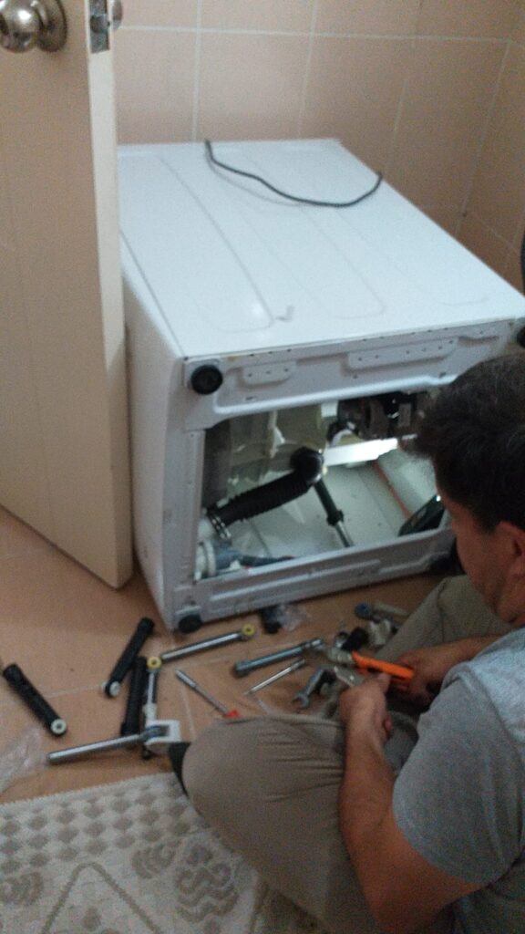 Gençlik Beyaz Eşya Teknik Servisi 0553 204 74 53 Antalya'nın Muratpaşa ilçesine en yakın tamircidir. Özellikle Muratpaşa/Gençlik (Barbaros, Çaybaşı, Demircikara, Haşimişcan, Kılınçarslan, Selçuk, Sinan, Tuzcular, Zerdalilik) mahallelerinde ev aletleri servisidir.
Bu nedenle Gençlik bölgesinin en uygun servis ücreti alan beyaz eşya tamircisi olarak hizmetinizdeyiz. Ayrıca Gençlik bölgesindeki arızalı elektrikli ev aletlerinizin bakım ve onarımını en kısa sürede gelerek yapmaktayız.
İlk olarak vurgulamalıyım ki Barbaros mahallesinde buzdolabı tamiri. Ardından Çaybaşı mahallesinde Çamaşır Makinesi arızası için tamirci. Sonra Muratpaşa'nın Demircikara mahallesinde arızalı bulaşık makinesi için tamir ustası. Veyahut Gençlik/Haşimişcan Klimacı. Hatta Kılınçarslan mahallesinde derin dondurucu tamiri. Muratpaşa/Gençlik'teki Selçuk mahallesinde elektrikli ev aleti tamir servisi. Muratpaşa/Gençlik bölgesi Sinan mahallesinde beyaz eşya tamircisi. Tuzcular mahallesinde klima montajı için tamir ustası.
Özetle Muratpaşa/Gençlik ve Zerdalilik mahallesine en yakın mesafedeki beyaz eşya servisi mi gerekli? Yapılması gereken Gençlik Beyaz Eşya Teknik Servisi 0553 204 74 53 telefon numaramızı aramak olmalıdır.
İkinci olarak Muratpaşa/Gençlik Semti Çaybaşı mahallesinde buzdolabı tamiri. Ardından Demircikara mahallesinde Çamaşır Makinesi arızası için tamirci. Sonra Muratpaşa'nın Haşimişcan mahallesinde arızalı bulaşık makinesi için tamir ustası. Veyahut Gençlik/Kılınçarslan Klimacı. Hatta Muratpaşa/Gençlik'teki Selçuk mahallesinde derin dondurucu tamiri. Gençlik/Sinan mahallesinde elektrikli ev aleti tamir servisi. Antalya/Muratpaşa'daki Tuzcular beyaz eşya tamircisi. Zerdalilik mahallesinde klima montajı için tamirci usta.
Neticede Muratpaşa/Gençlik ve Barbaros mahallesine en yakın mesafedeki beyaz eşya tamiri yapan servis mi gerekli? Yapmanız gereken tek şey Gençlik Beyaz Eşya Tamircisi 0553 204 74 53 numaralı telefonumuzu aramaktır.
Üçüncüsü Antalya/Muratpaşa'nın Gençlik semtindeki Demircikara mahallesinde buzdolabı tamiri. Ardından Haşimişcan mahallesinde Çamaşır Makinesi arızası için tamirci. Sonra Muratpaşa'nın Kılınçarslan mahallesinde arızalı bulaşık makinesi için tamir ustası. Veyahut Gençlik/Selçuk Klimacı. Hatta Muratpaşa/Gençlik'teki Sinan mahallesinde derin dondurucu tamiri. Gençlik/Tuzcular mahallesinde elektrikli ev aleti tamir servisi. Antalya/Muratpaşa'daki Zerdalilik beyaz eşya tamircisi. Barbaros mahallesinde klima montajı için tamirci usta.
Kısacası Muratpaşa/Gençlik ve Çaybaşı mahallesine en yakın mesafedeki beyaz eşya tamiri yapan servis mi gerekli? Bu durumda da Gençlik Beyaz Eşya Teknik Servisi 0553 204 74 53 numarasını arayabilirsiniz.
Dördüncüsü Antalya/Muratpaşa'nın Gençlik semtindeki Haşimişcan mahallesinde buzdolabı tamiri. Ardından Kılınçarslan mahallesinde Çamaşır Makinesi arızası için tamirci. Sonra Muratpaşa'nın Selçuk mahallesinde arızalı bulaşık makinesi için tamir ustası. Veyahut Gençlik/Sinan Klimacı. Hatta Muratpaşa/Gençlik'teki Tuzcular mahallesinde derin dondurucu tamiri. Gençlik/Zerdalilik mahallesinde elektrikli ev aleti tamir servisi. Antalya/Muratpaşa'daki Barbaros beyaz eşya tamircisi. Çaybaşı mahallesinde klima montajı için tamirci usta.
Dolayısıyla Muratpaşa/Gençlik ve Demircikara mahallesine en yakın mesafedeki beyaz eşya tamiri yapan tamirci mi gerekli? Benzer şekilde Gençlik Beyaz Eşya Teknik Servisi 0553 204 74 53 numaralı telefonumuzu aramalısınız.
Beşinci olarak Antalya/Muratpaşa Gençlik'teki Kılınçarslan mahallesinde buzdolabı tamiri. Ardından Selçuk mahallesinde Çamaşır Makinesi arızası için tamirci. Sonra Muratpaşa'nın Sinan mahallesinde arızalı bulaşık makinesi için tamir ustası. Veyahut Gençlik/Tuzcular Klimacı. Hatta Muratpaşa/Gençlik'teki Zerdalilik mahallesinde derin dondurucu tamiri. Gençlik/Barbaros mahallesinde elektrikli ev aleti tamir servisi. Antalya/Muratpaşa'daki Çaybaşı beyaz eşya tamircisi. Demircikara mahallesinde klima montajı için tamirci usta.
Kısaca Muratpaşa/Gençlik ve Haşimişcan mahallesine en yakın mesafedeki beyaz eşya tamiri yapan tamirci mi gerekli? Bu durumda da Gençlik Beyaz Eşya Tamircisi 0553 204 74 53 numaralı telefonumuzu aramalısınız.
Altıncısı Antalya'nın Muratpaşa İlçesi Gençlik semtindeki Selçuk mahallesinde buzdolabı tamiri. Ardından Sinan mahallesinde Çamaşır Makinesi arızası için tamirci. Sonra Muratpaşa'nın Tuzcular mahallesinde arızalı bulaşık makinesi için tamir ustası. Veyahut Gençlik/Zerdalilik Klimacı. Hatta Muratpaşa/Gençlik'teki Barbaros mahallesinde derin dondurucu tamiri. Gençlik/Çaybaşı mahallesinde elektrikli ev aleti tamir servisi. Antalya/Muratpaşa'daki Demircikara beyaz eşya tamircisi. Haşimişcan mahallesinde klima montajı için tamirci usta.
Neticede Muratpaşa/Gençlik ve Kılınçarslan mahallesine en yakın mesafedeki beyaz eşya tamiri yapan tamirci mi gerekli? O halde yapılması gereken Gençlik Beyaz Eşya Teknik Servisi 0553 204 74 53 numaralı telefonumuzu aramalısınız.
Yedici olarak Antalya'nın Muratpaşa İlçesi Gençlik semtindeki Sinan mahallesinde buzdolabı tamiri. Ardından Tuzcular mahallesinde Çamaşır Makinesi arızası için tamirci. Sonra Muratpaşa'nın Zerdalilik mahallesinde arızalı bulaşık makinesi için tamir ustası. Veyahut Gençlik/Barbaros Klimacı. Hatta Muratpaşa/Gençlik'teki Çaybaşı mahallesinde derin dondurucu tamiri. Gençlik/Demircikara mahallesinde elektrikli ev aleti tamir servisi. Antalya/Muratpaşa'daki Haşimişcan beyaz eşya tamircisi. Kılınçarslan mahallesinde klima montajı için tamirci usta.
Özetle Muratpaşa/Gençlik ve Selçuk mahallesine en yakın mesafedeki beyaz eşya tamiri yapanların telefonu mu gerekli? Aynı şekilde Gençlik Elektrikli Ev Aletleri Tamircisi 05532047453 numaralı telefonumuzu aramalısınız.
Sekizincisi Antalya'nın Muratpaşa İlçesi Gençlik semtindeki Tuzcular mahallesinde buzdolabı tamiri. Ardından Zerdalilik mahallesinde Çamaşır Makinesi arızası için tamirci. Sonra Muratpaşa'nın Barbaros mahallesinde arızalı bulaşık makinesi için tamir ustası. Veyahut Gençlik/Çaybaşı Klimacı. Hatta Muratpaşa/Gençlik'teki Demircikara mahallesinde derin dondurucu tamiri. Gençlik/Haşimişcan mahallesinde elektrikli ev aleti tamir servisi. Antalya/Muratpaşa'daki Kılınçarslan beyaz eşya tamircisi. Selçuk mahallesinde klima montajı için tamirci usta.
Kısacası Muratpaşa/Gençlik ve Sinan mahallesine en yakın mesafedeki beyaz eşya tamiri yapanların telefonu mu gerekli? Cevabı çok basit, Gençlik Beyaz Eşya Teknik Servisi 0553 204 74 53 numaralı telefonumuzu aramalısınız.
Nihayet Dokuzuncu olarak Antalya'nın Muratpaşa İlçesi Gençlik semtindeki Zerdalilik mahallesinde buzdolabı tamiri. Ardından Barbaros mahallesinde Çamaşır Makinesi arızası için tamirci. Sonra Muratpaşa'nın Çaybaşı mahallesinde arızalı bulaşık makinesi için tamir ustası. Veyahut Gençlik/Demircikara Klimacı. Hatta Muratpaşa/Gençlik'teki Haşimişcan mahallesinde derin dondurucu tamiri. Gençlik/Kılınçarslan mahallesinde elektrikli ev aleti tamir servisi. Antalya/Muratpaşa'daki Selçuk beyaz eşya tamircisi. Sinan mahallesinde klima montajı için acil usta tamirci.
Dolayısıyla Muratpaşa/Gençlik ve Tuzcular mahallesine en yakın mesafedeki beyaz eşya tamiri yapanların telefonu mu gerekli? Antalya/Muratpaşa Gençlik bölgesine en yakın beyaz eşya tamiri yapan servis olarak 05532047453 numaralı telefonumuzu aramalısınız.
Kısacası Gençlik bölgesinde Arçelik, Beko, Bosch, Siemens, Profilo başta olarak birçok marka ev aleti tamircisiyiz. Ayrıca Antalya/Muratpaşa Gençlik semtinde her marka Buzdolabınızın, Çamaşır makinenizin tamirini yaptırabilirsiniz! Aynı şekilde Gençlik bölgesinde her marka bulaşık makinenizin, Klimanızın bakım onarım ve montajı için servis çağırabilirsiniz. Bunun için Gençlik Beyaz Eşya Teknik Servisi 0553 204 74 53 numaralı telefonumuzu aramalısınız. Sonuçta Antalya/Muratpaşa ilçesindeki Elektrikli Ev Aletleri Bakım, Onarım Servisimiz Gençlik bölgesindeki size en yakın tamircidir.